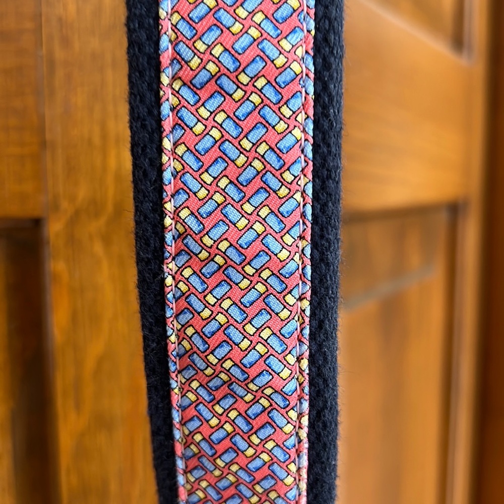 Vineyard vines belt